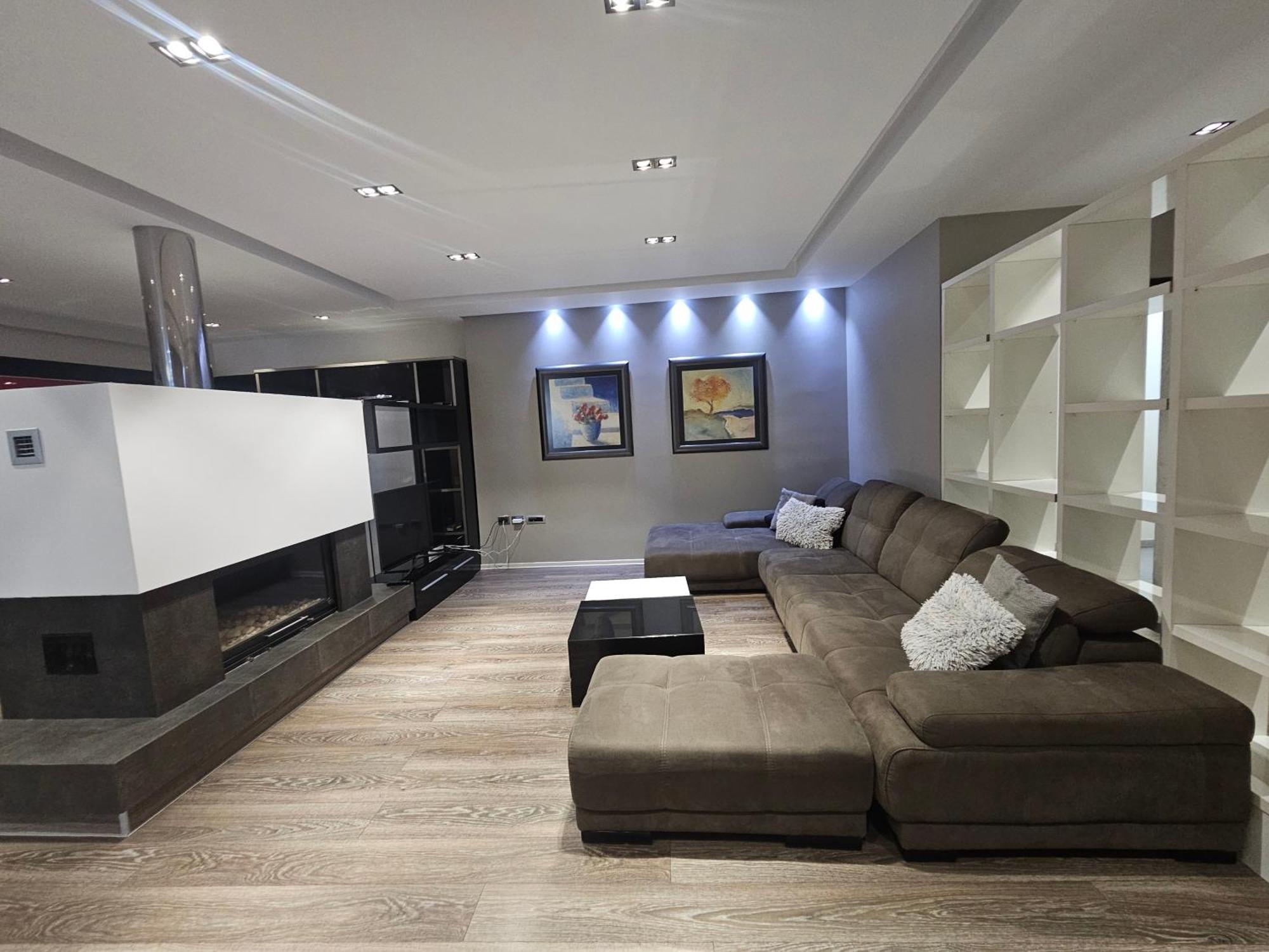 Apartament Aura Skanderbeg Square