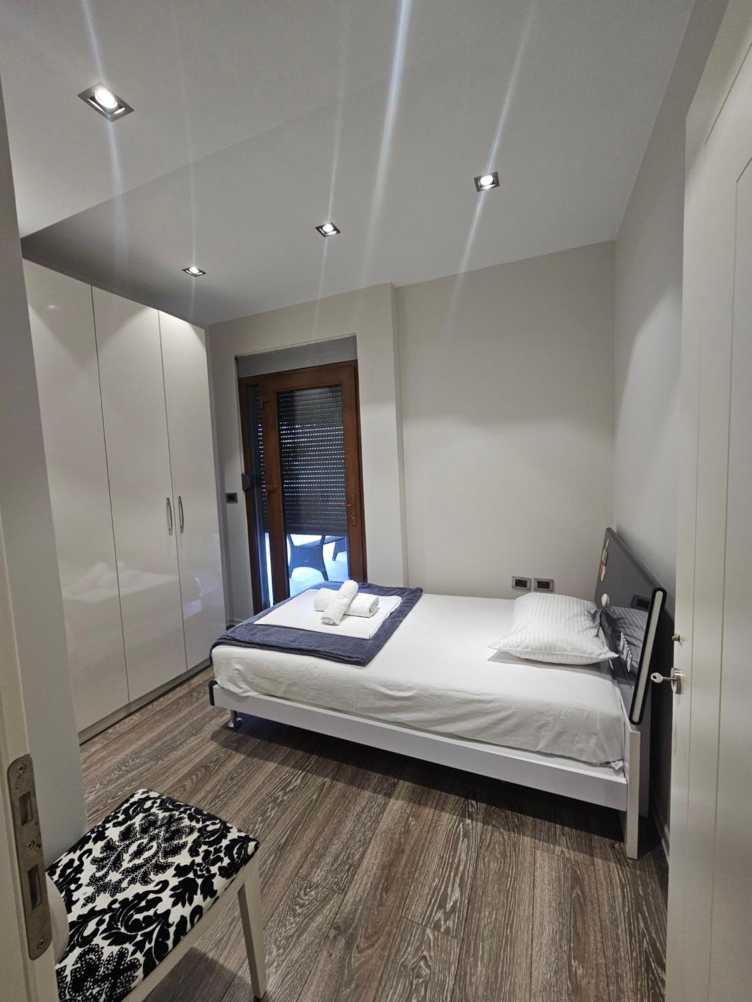 Aura Skanderbeg Square Apartament Tirana
